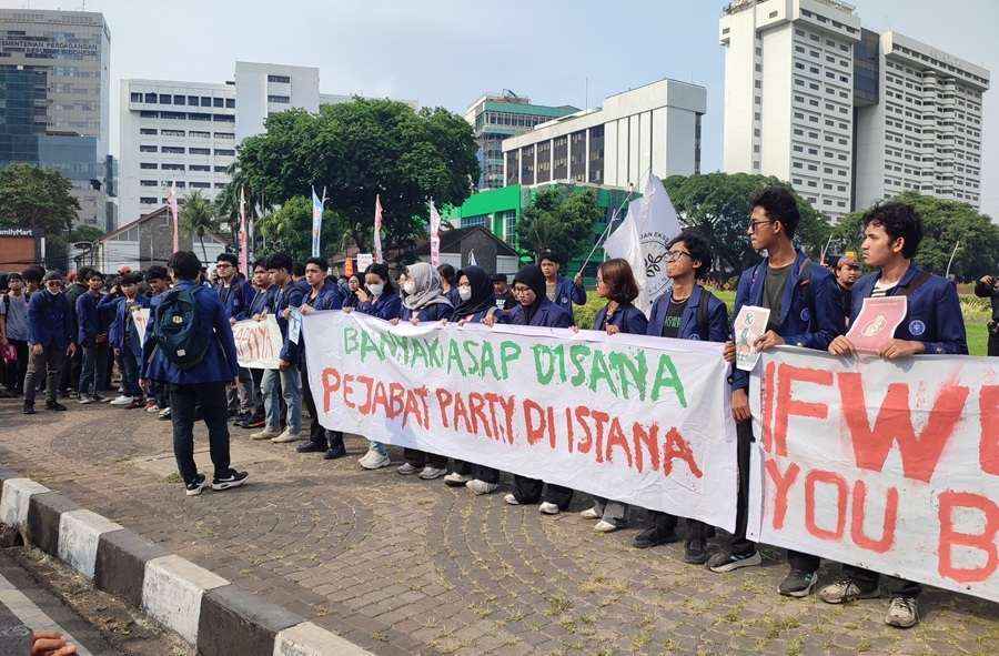Mahasiswa Tuntut Karhutla Ditetapkan sebagai Bencana Nasional