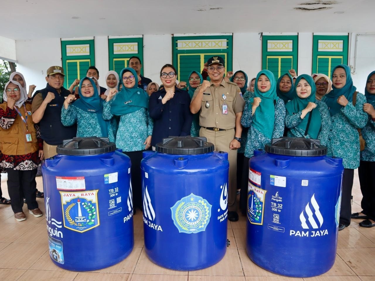 PAM Jaya Genjot Pembagian Ribuan Toren, Sasar Warga Bertekanan Air Rendah