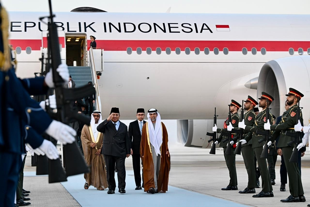 Tiba di Abu Dhabi, Presiden Prabowo Perkuat Kemitraan Strategis Indonesia dan UEA