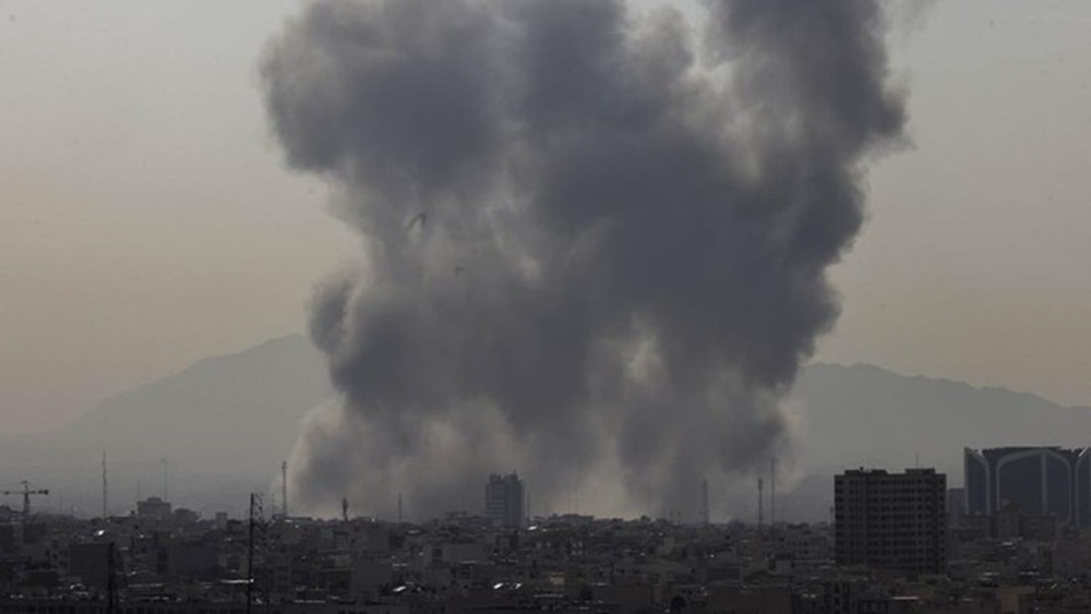 Israel Serang Iran, Sejumlah Rudal Meluncur ke Kota Teheran