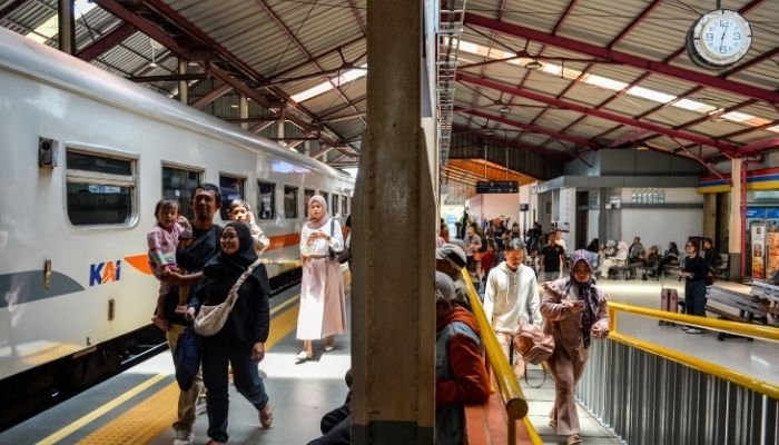 Penjualan Tiket KA Lebaran 2026 Tembus 2,48 Juta, Okupansi Baru 55 Persen
