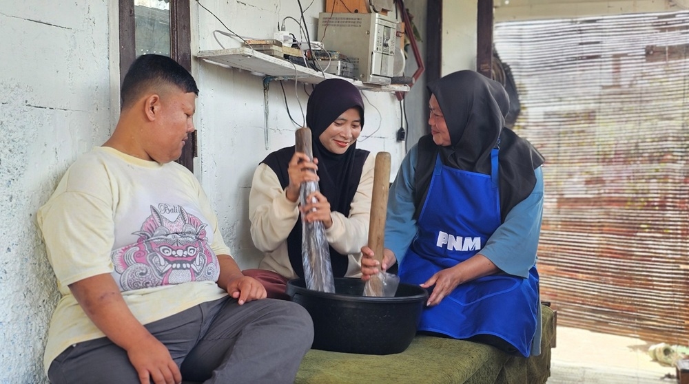 Semangat Tanpa Batas dalam Keterbatasan, Ibu Irma dan Jejak Pemberdayaan Disabilitas Melalui PNM Mekaar