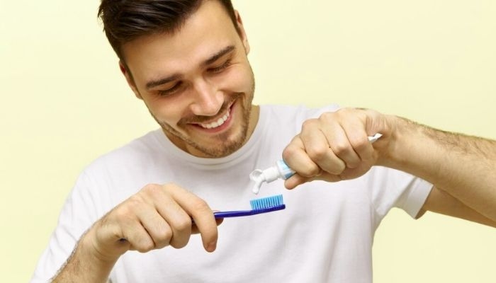 Perbedaan Pasta Gigi Fluoride dan Non Fluoride, Mana yang Lebih Baik?