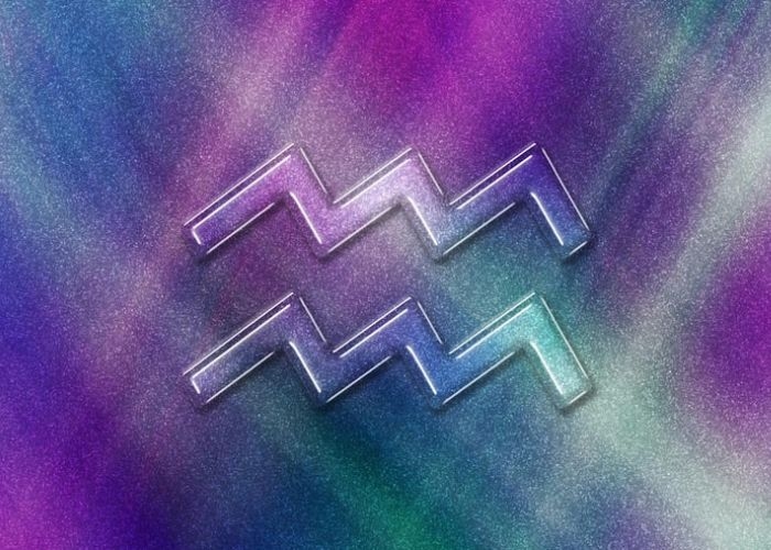 Ramalan Zodiak Aquarius Hari Ini 8 April 2026: Cinta, Karier, Keuangan, dan Kesehatan!