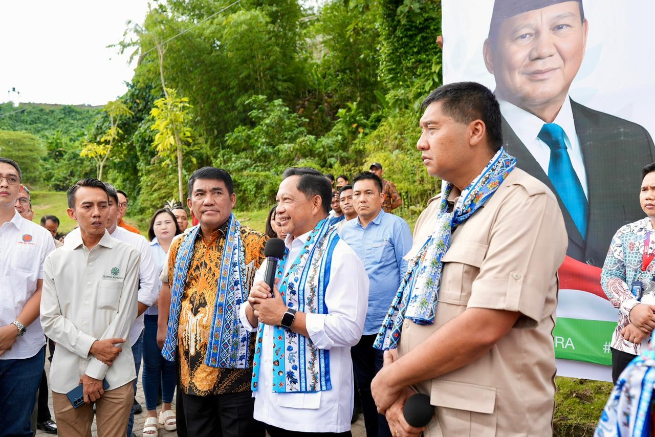 Pemerintah Tinjau Perumahan Rakyat di Minahasa, Pastikan Izin PBG dan BPHTB Gratis