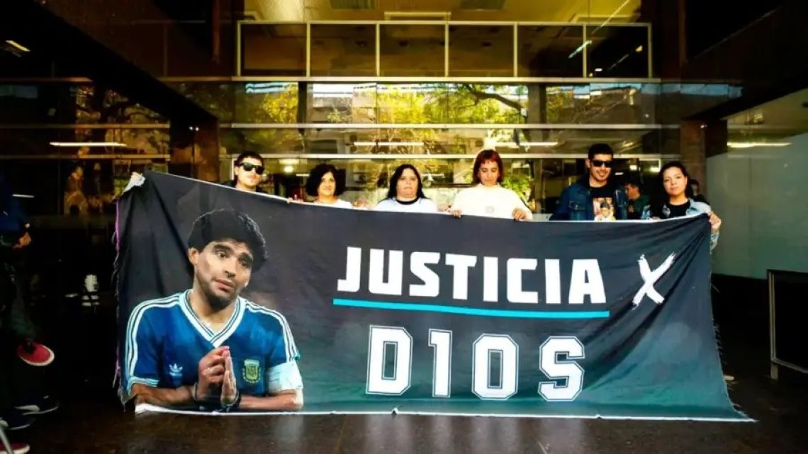 Putri Maradona Menggugat Dokter dalam Persidangan Kelalaian terkait Kematian Ayahnya