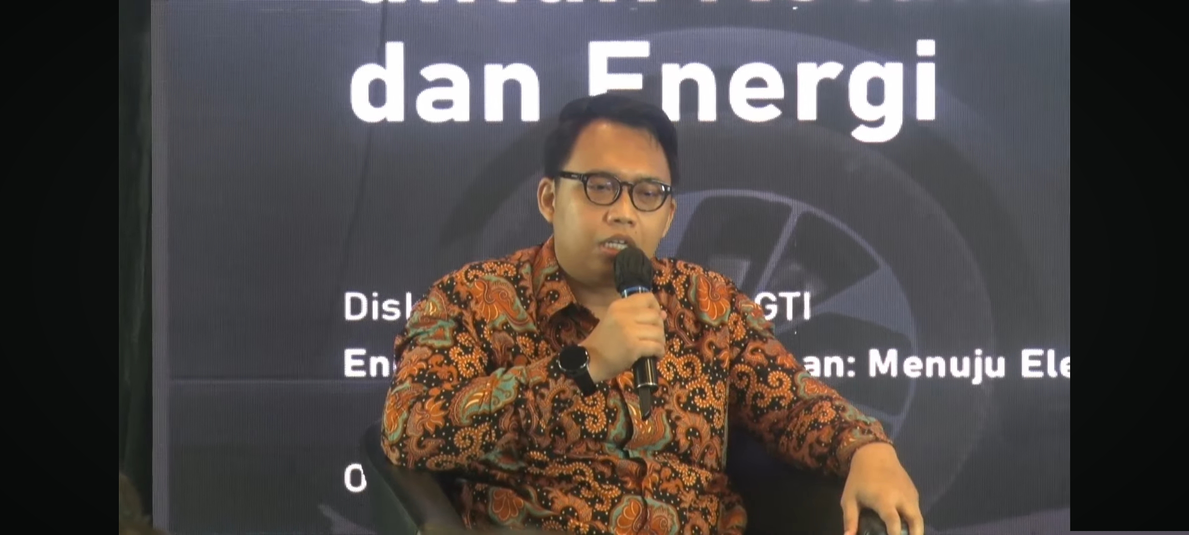 Indef Ungkap Potensi Cukai Emisi Kendaraan BBM Tembus Rp40 Triliun