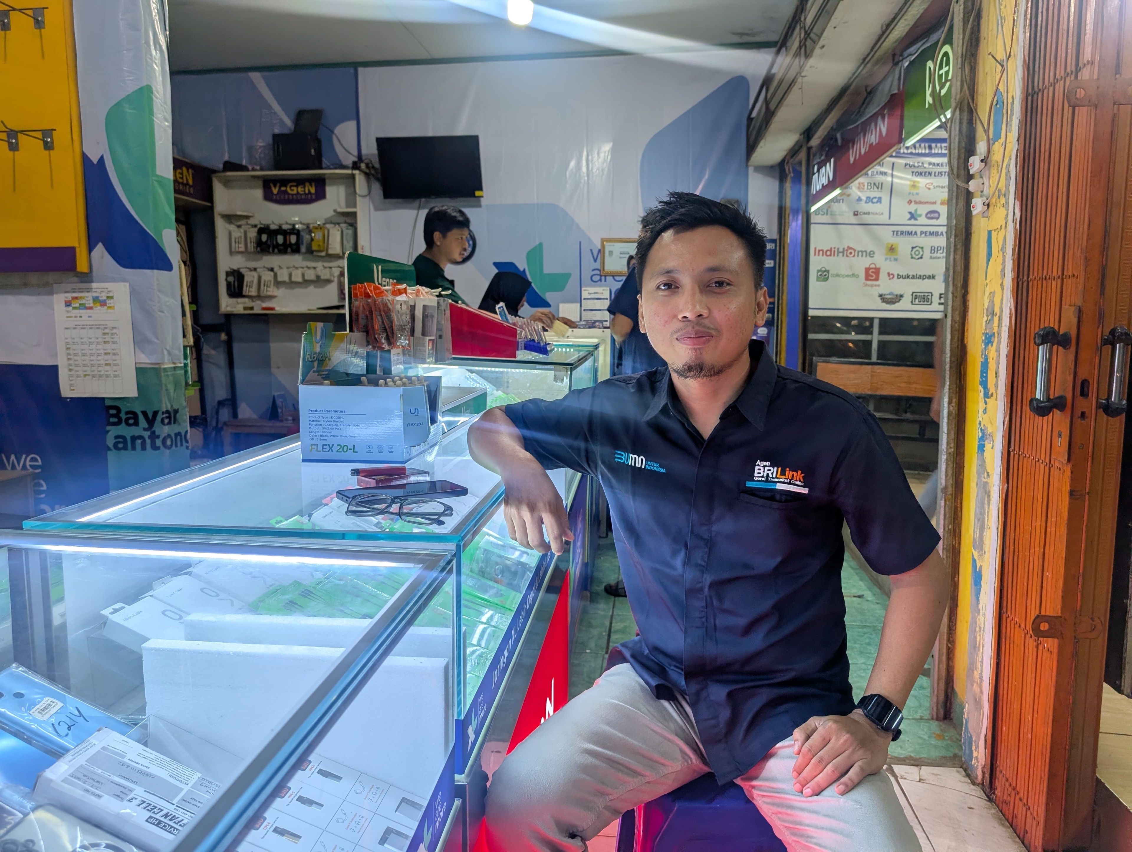 Naik Kelas dari Kuli Panggul ke Agen Jawara BRILink, Perjalanan Inspiratif Owner Affan Cell