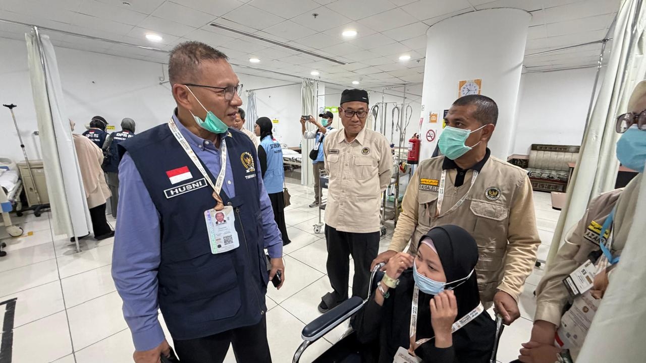 Jemaah Asal Medan Terlantar di Luar Tenda Mina, Timwas Haji DPR Akan Panggil Kemenhaj