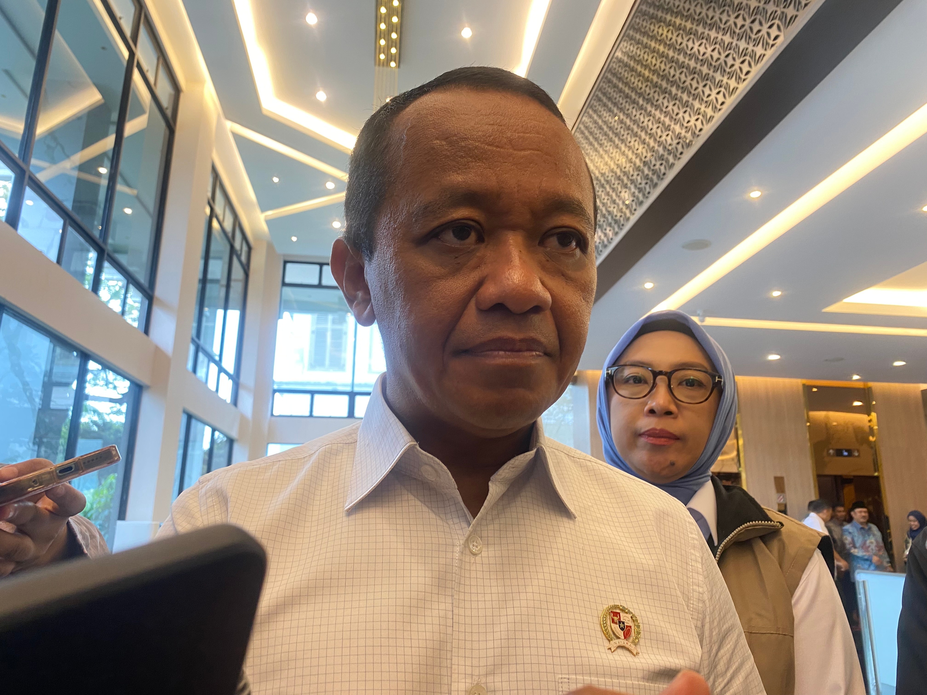 Respons Kasus Pemdaman Bergilir, Bahlil: Teknisnya Bukan di Dirjen Minerba Tapi di Manajemen Logistik PLN