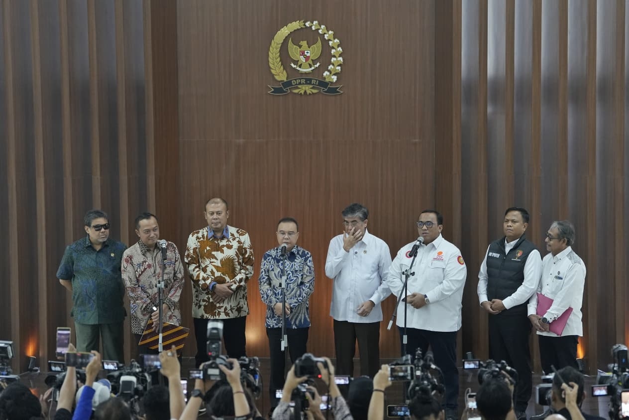 Pemerintah Cari Solusi Cegah PHK Massal, Gas Industri dan RKAB Jadi Prioritas