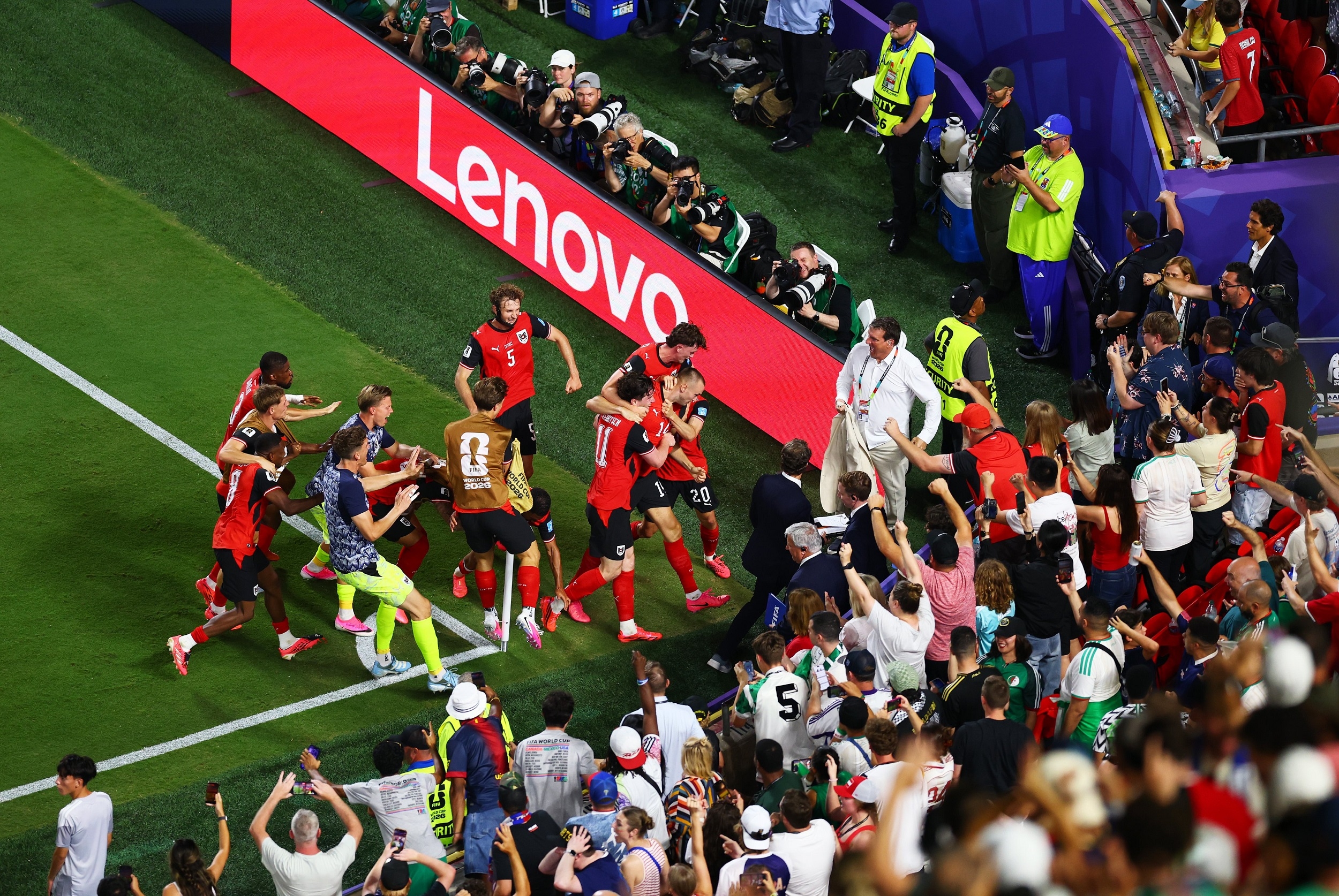 Aljazair vs Austria: Drama Imbang 6 Gol Bawa Burschen dan Les Fennecs Lolos 32 Besar