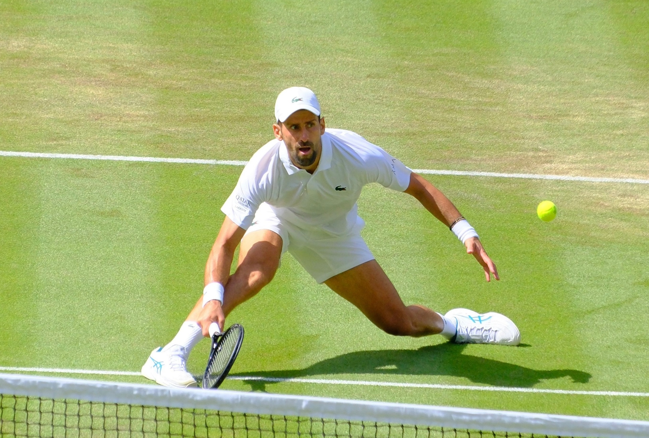 Wimbledon: Samai Rekor Federer, Novak Djokovic Lolos ke Babak 16 Besar Usai Lewati Duel 4 Set
