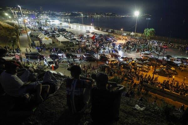 Spanyol Identifikasi Terduga Jihadis di Tengah Gelombang Migran Ceuta, Ribuan Orang Masih Bertahan