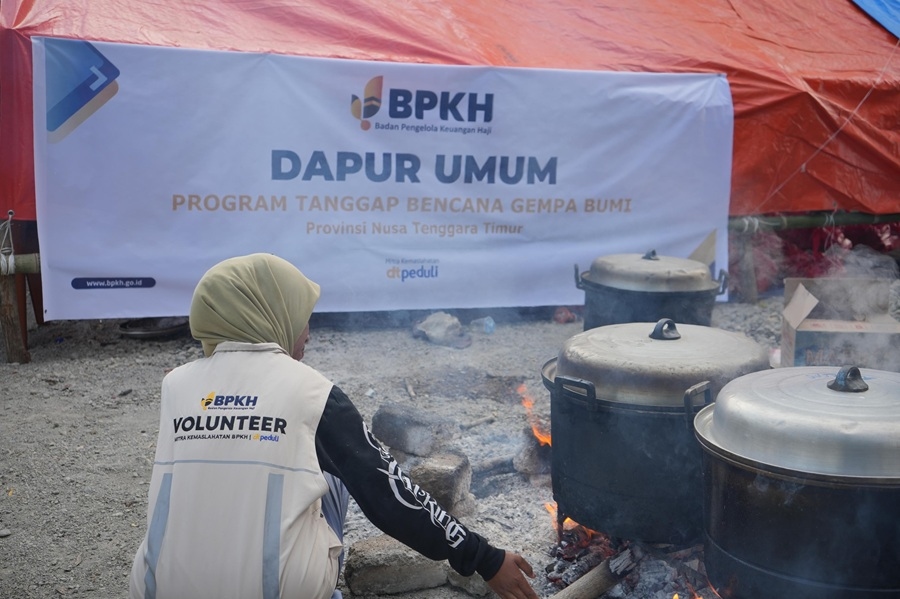 BPKH Salurkan Ribuan Bantuan untuk Korban Terdampak Bencana NTT, Hasil dari Nilai Manfaat Dana Abadi Umat