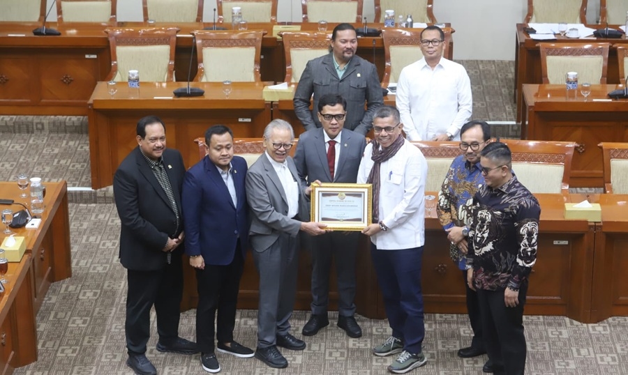 Bahas RUU Perampasan Aset di DPR, Erry Riyana Soroti Integritas Penegak Hukum hingga Lemahnya Penelusuran Aset