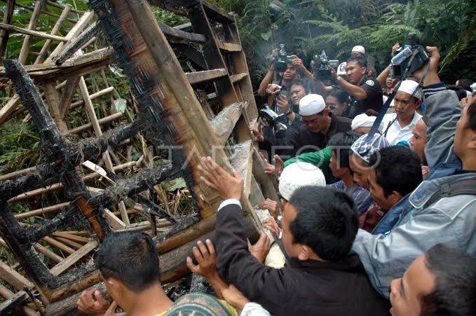 Apakah Mungkin Ada Aliran Sesat? Begini Pandangan Filsafat Islam
