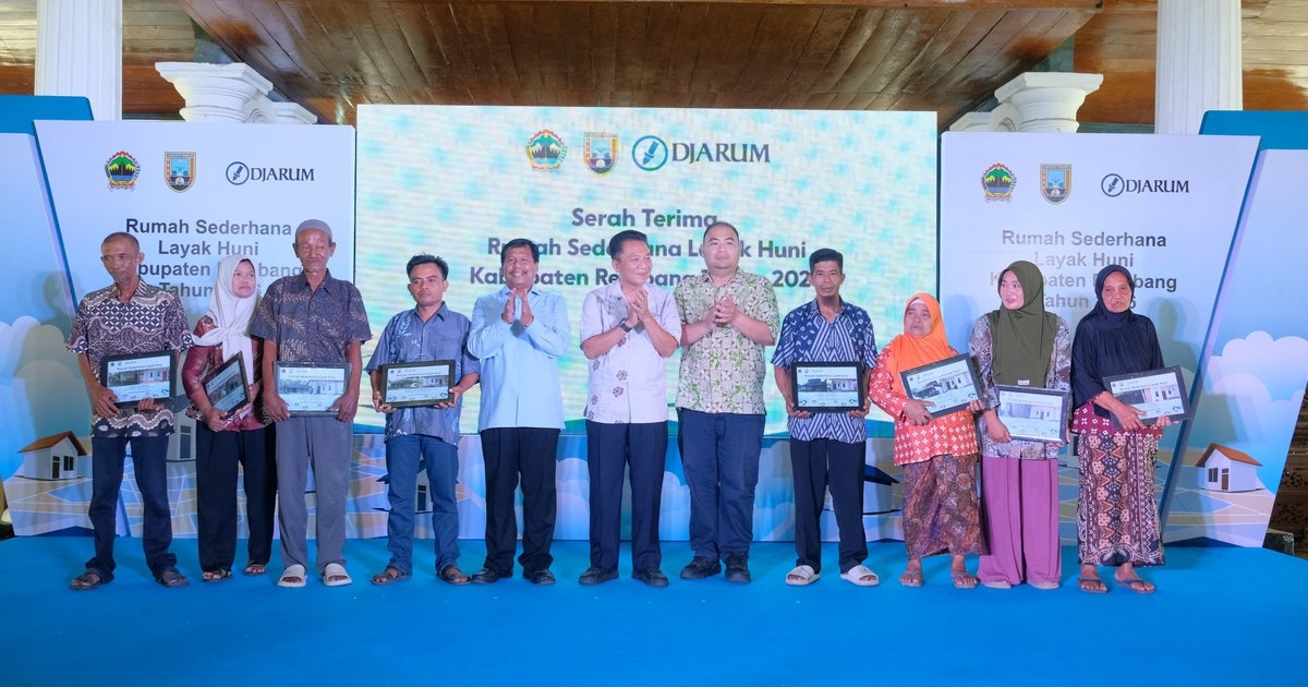 PT Djarum Kucurkan Rp1,2 Miliar Bedah 16 Rumah Tak Layak Huni di Rembang