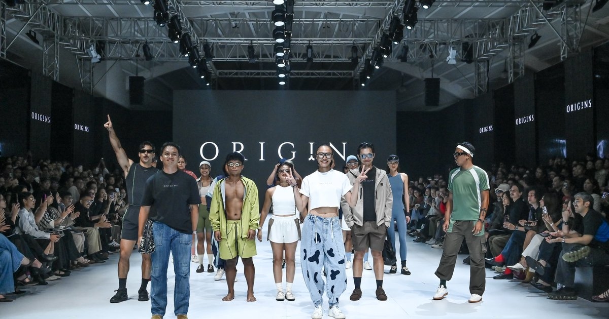 Jakarta Fashion Week 2027: Kelly Tandiono dan MANTA Liberta Rilis Koleksi ORIGINS, Curi Perhatian di Runway