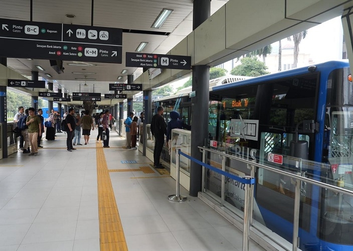 Pramono Akui Belum Semua Halte TransJakarta Ramah Disabilitas