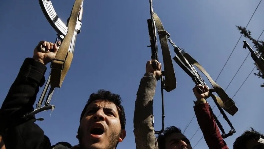 Houthi Mengeklaim Serang Bandara dan Pangkalan Militer Arab Saudi