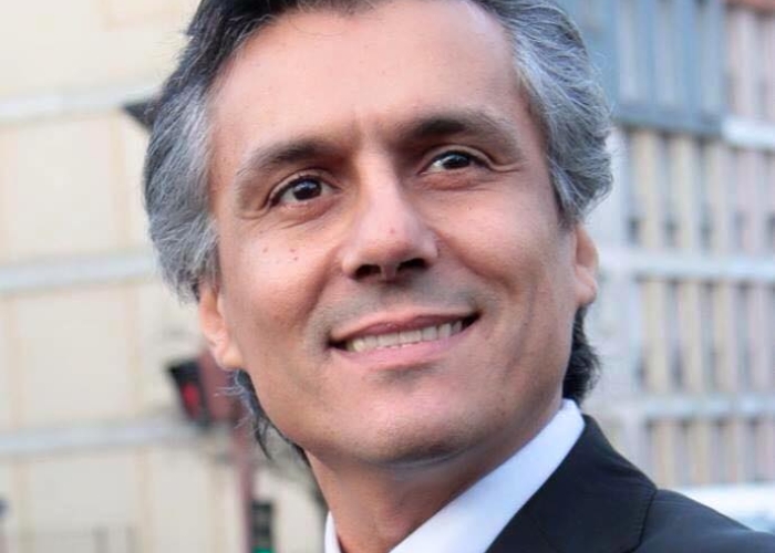 Mengenal Rasyid Nikaz, Gelontorkan Rp16,9 M Demi Membela Ribuan Muslimah Bercadar Di Eropa