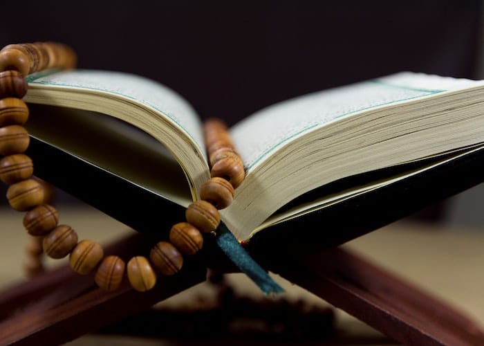 Surah Al-Kahf Ayat 1-10, Lengkap Dengan Arab Dan Terjemahannya