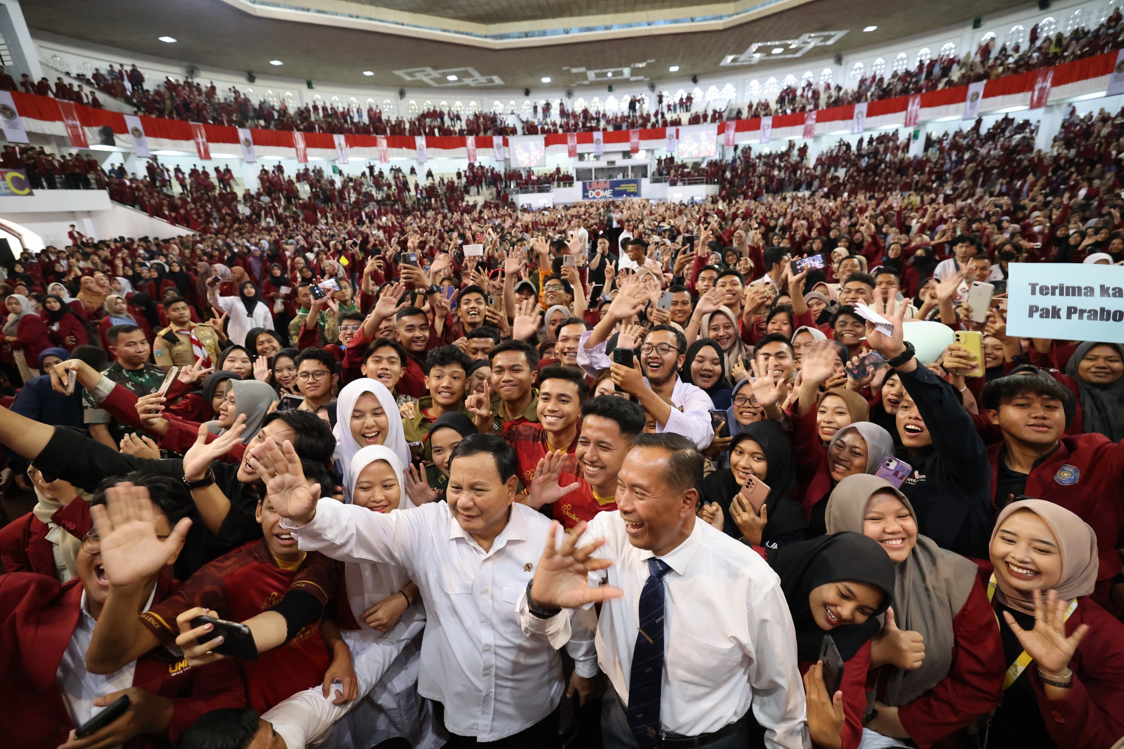 Pesan Prabowo Ke Mahasiswa UMM: Jangan Lupa Orang Tua Dan Jangan Korupsi