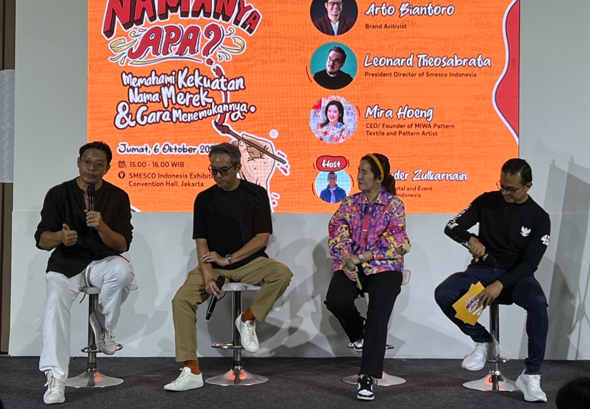 Arto Biantoro Rilis Buku Namanya Apa? 337 Brand Lokal Hiasi Sampulnya
