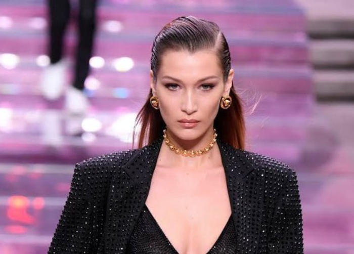 Bella Hadid Konsisten Dukung Palestina, Tak Takut Karier Model Hancur