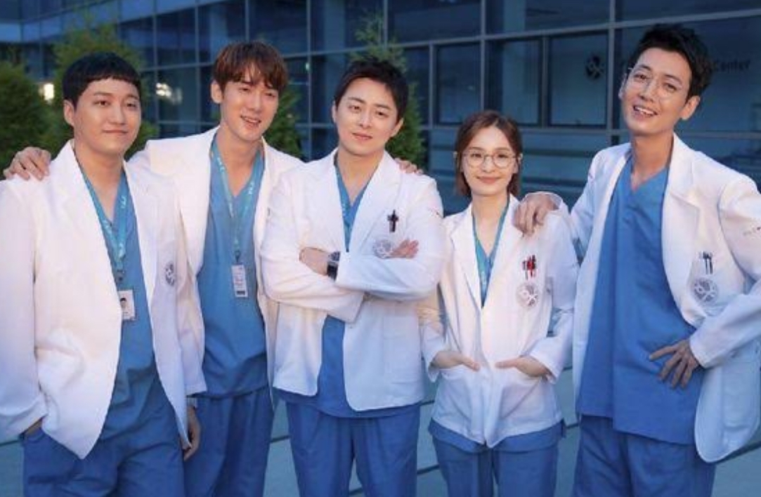 5 Rekomendasi Drakor Medis Terbaik Untuk Merayakan Hari Dokter Nasional 2023, Dijamin Seru!