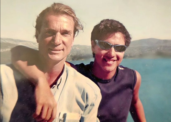 Hiks, Ayah Sambung Hamish Daud Meninggal Dunia