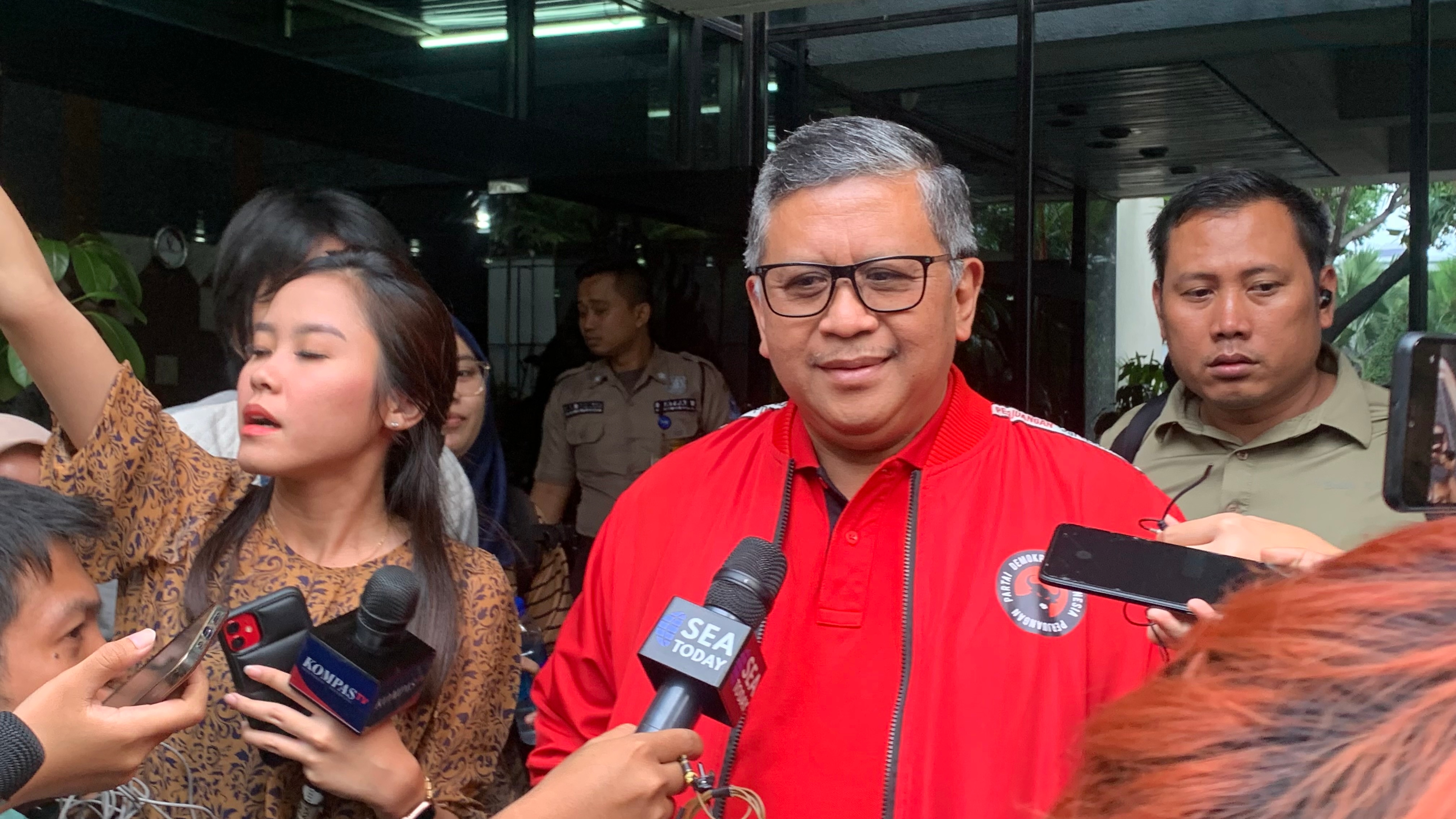 Ganjar-Mahfud Mulai Pasang Kuda-kuda Lawan Nepotisme