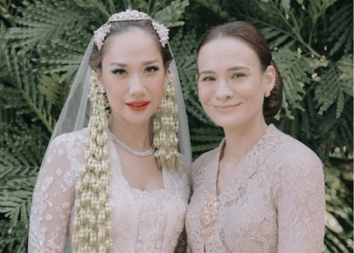 Profil Aishah Sinclair, Adik Ashraf Sinclair yang Jadi bridesmaid di Pernikahan BCL dan Tiko Aryawardhana