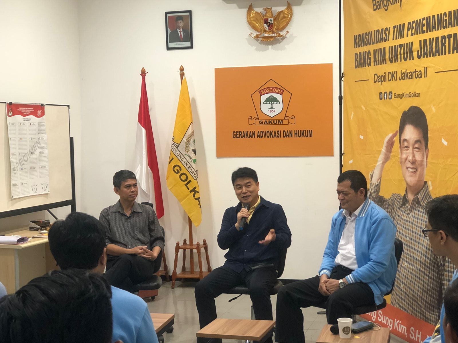 Diskusi Bareng Proui,  Caleg Golkar Chong Sung Kim Yakin Pendidikan Jadi Solusi Atasi Masalah Kemiskinan