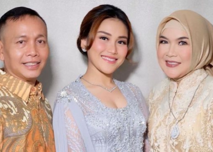 Fix! Ini Jawaban Ayu Ting Ting dan Umi Kalsum Terkait Viralnya Kabar Lamaran dengan Muhammad Fardhana
