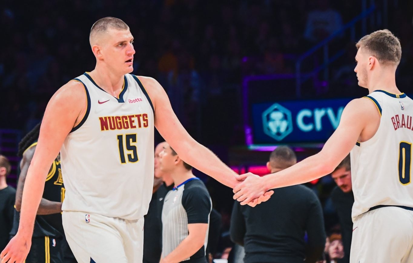 NBA Hari Ini: Nikola Jokic Cetak 36 Poin, Denver Nuggets Menang Dramatis atas Timberwolves
