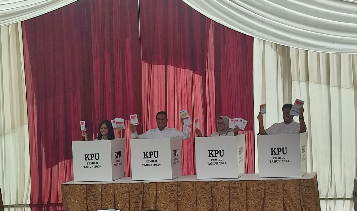 Selesai Mencoblos di TPS 60 Cilandak Barat, Anies: Kami Sudah Tunaikan, Saatnya Perubahan