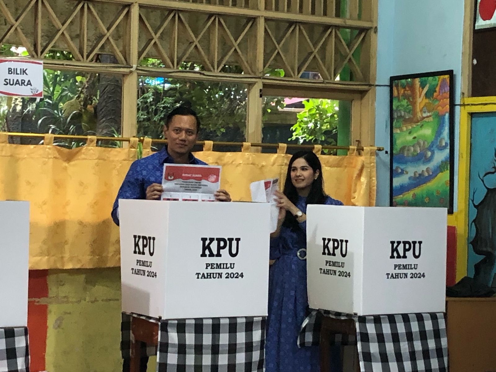 AHY ke TPS Bareng Istri, Berharap Segala Ketegangan Berakhir Usai Pencoblosan