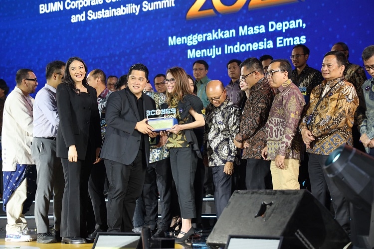 MIND ID Sabet Penghargaan Best Corporate Action Handling dari Menteri BUMN
