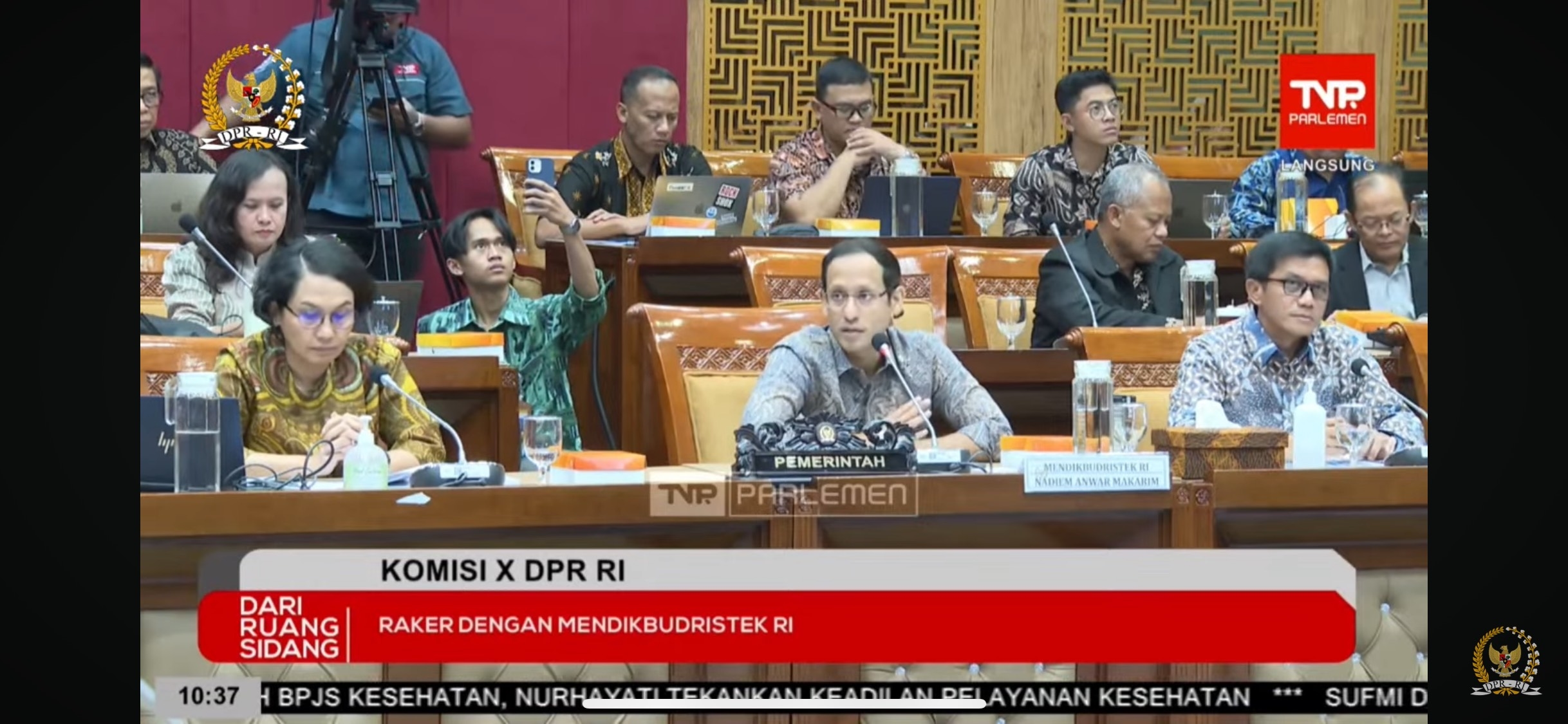 Bertemu DPR, Nadiem Janji Bakal Rem Kenaikan UKT