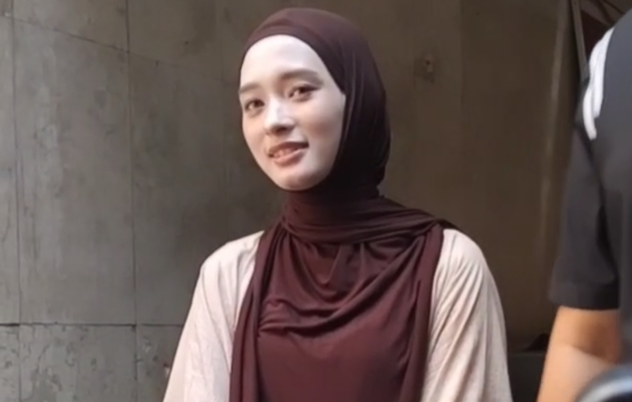 Inara Rusli Cabut Laporan Dugaan Perzinaan Atas Virgoun
