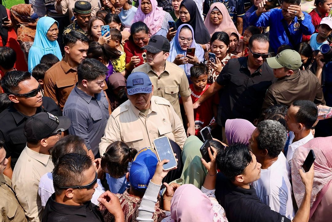 Salut! Ajudan Spill Bantuan Tersembunyi Prabowo ke Warga Muara Angke, Mulai dari Pengobatan Gratis hingga Fasilitas Olahraga Baru