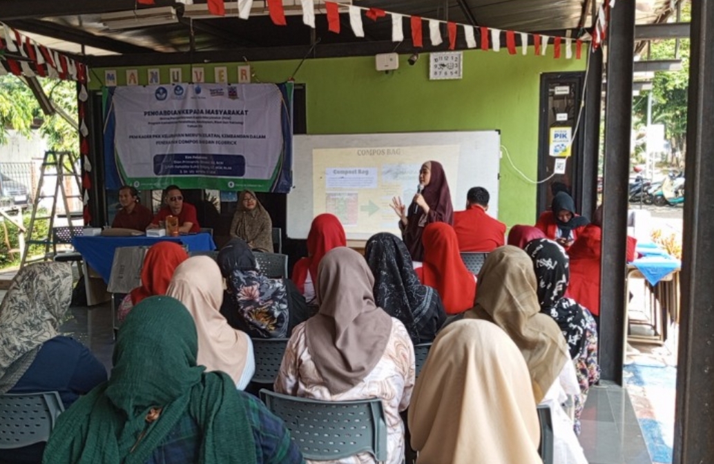 Fokus Pengelolaan Sampah, Universitas Mercu Buana Gelar Program Pengabdian Kepada Masyarakat di Meruya Selatan