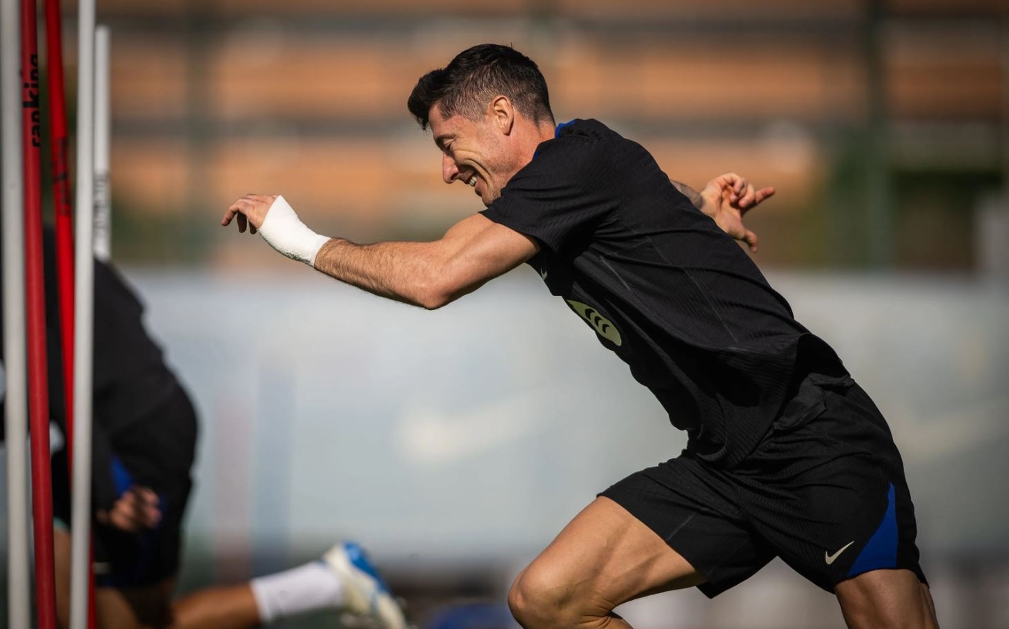 Prediksi Susunan Pemain Barcelona vs Bayern Munchen: Lewandowski atau Kane, Siapa Lebih Tajam?