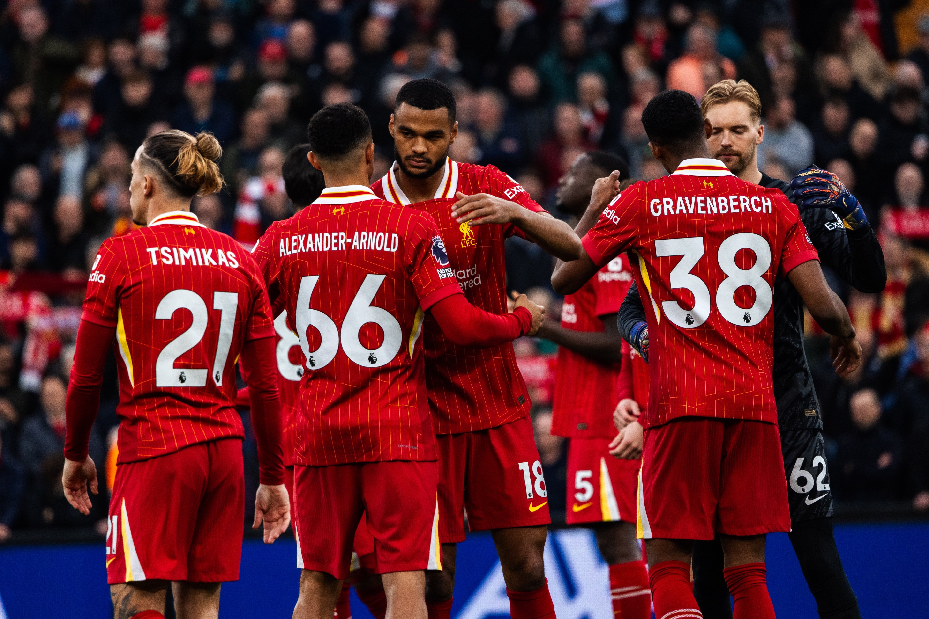 Hasil dan Klasemen Liga Inggris: Liverpool Teratas Geser Man City, Nottingham Tembus 3 Besar
