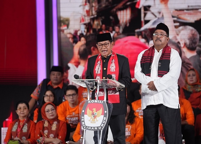 Pramono Anung Nyoblos di Dekat Rumah