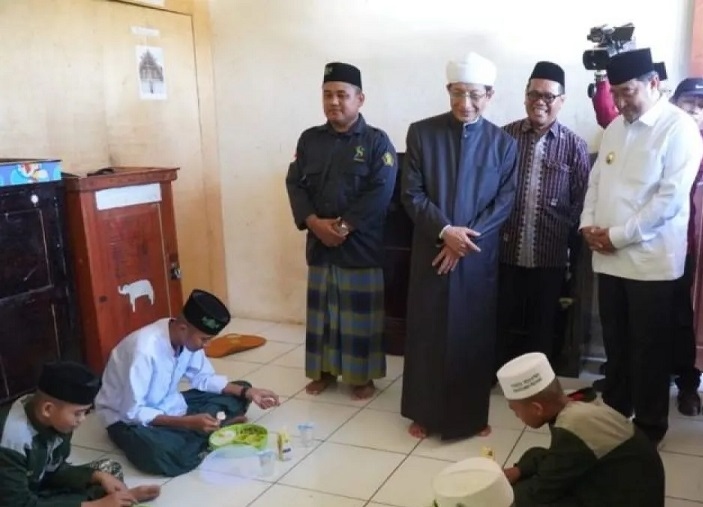 Menteri Agama: Tidak Ada Perbedaan Makan Bergizi Gratis bagi Santri