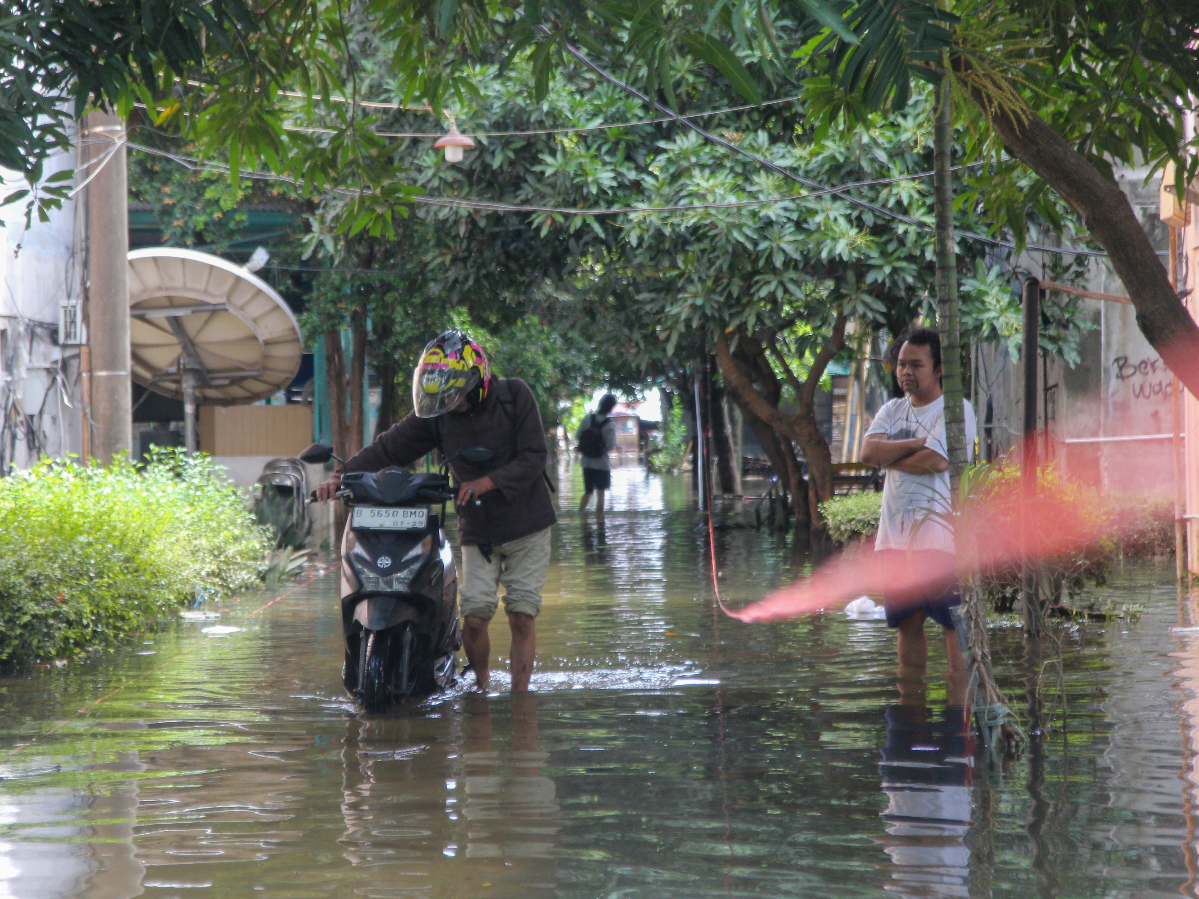 Waspada Banjir, Jakarta Diperkirakan Masih Diguyur Hujan Lebat hingga Besok
