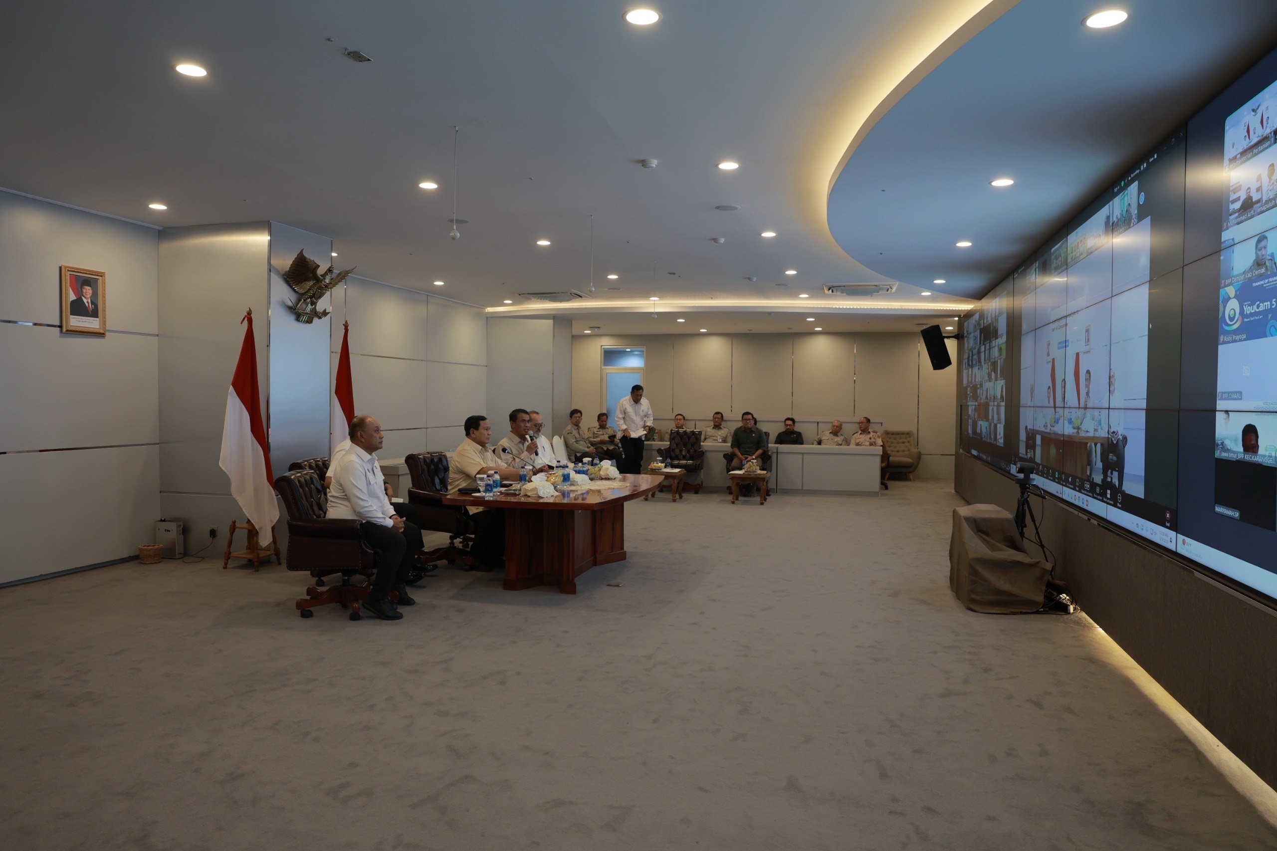 Prabowo Siap Keluarkan PP untuk Tetapkan Harga Gabah Kering Panen Rp6.500 per Kg